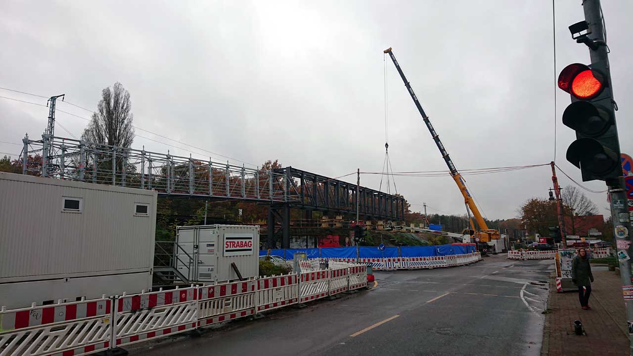 Bauarbeiten Bahntrasse und Brücke Hämmerlingstraße 01